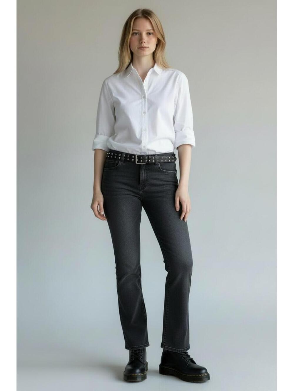 WHBM Blanc Faded Black Distressed Mid Rise Trouser Leg Jeans, Size, 4R